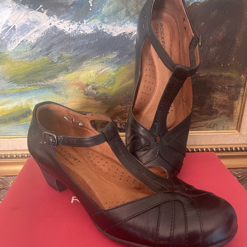 Rockport Black T-Strap Leather Heels